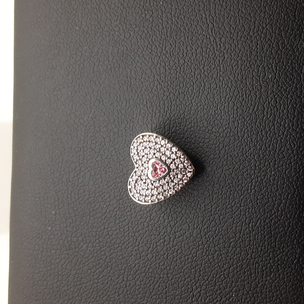 Authentic Pandora Sweetheart Charm - Excellent Used Condition - Picture 8 of 9